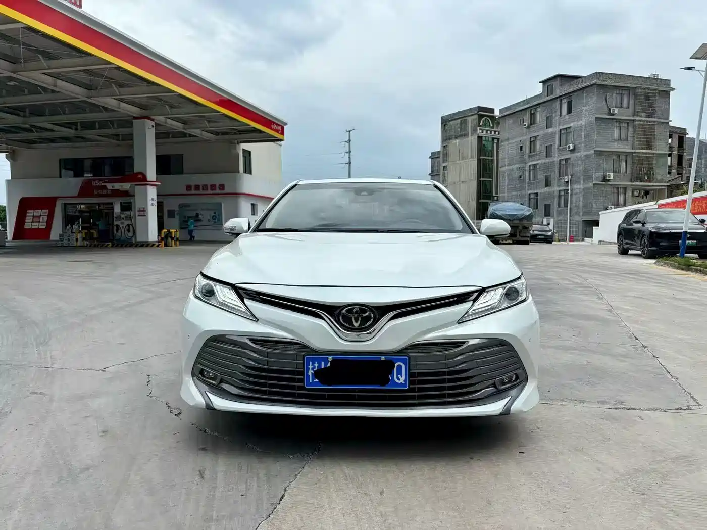 Фото 2 - Toyota Camry