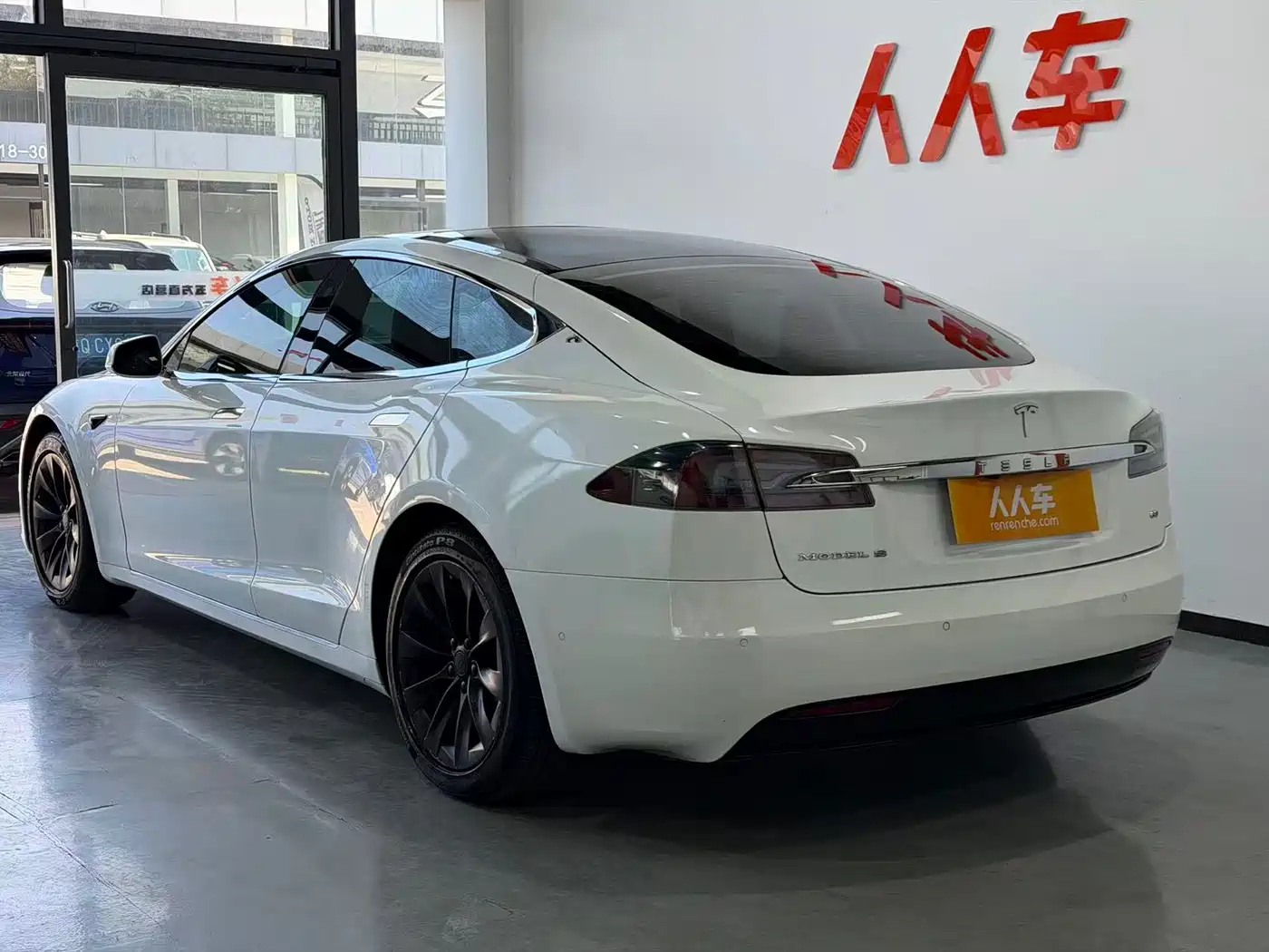 TESLA MODEL S