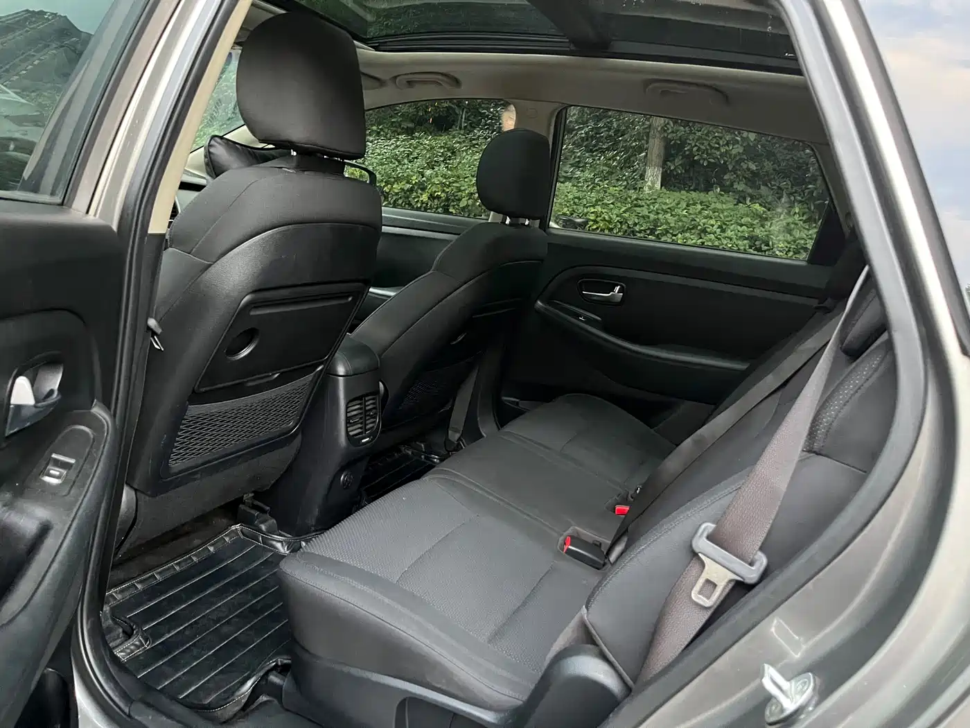 Kia Carens 2013 2.0L 7-Seat Auto Standard China IV фото 8