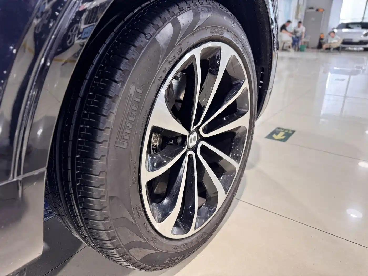 Bentley Bentayga 2017 2016 6.0T Standard Edition