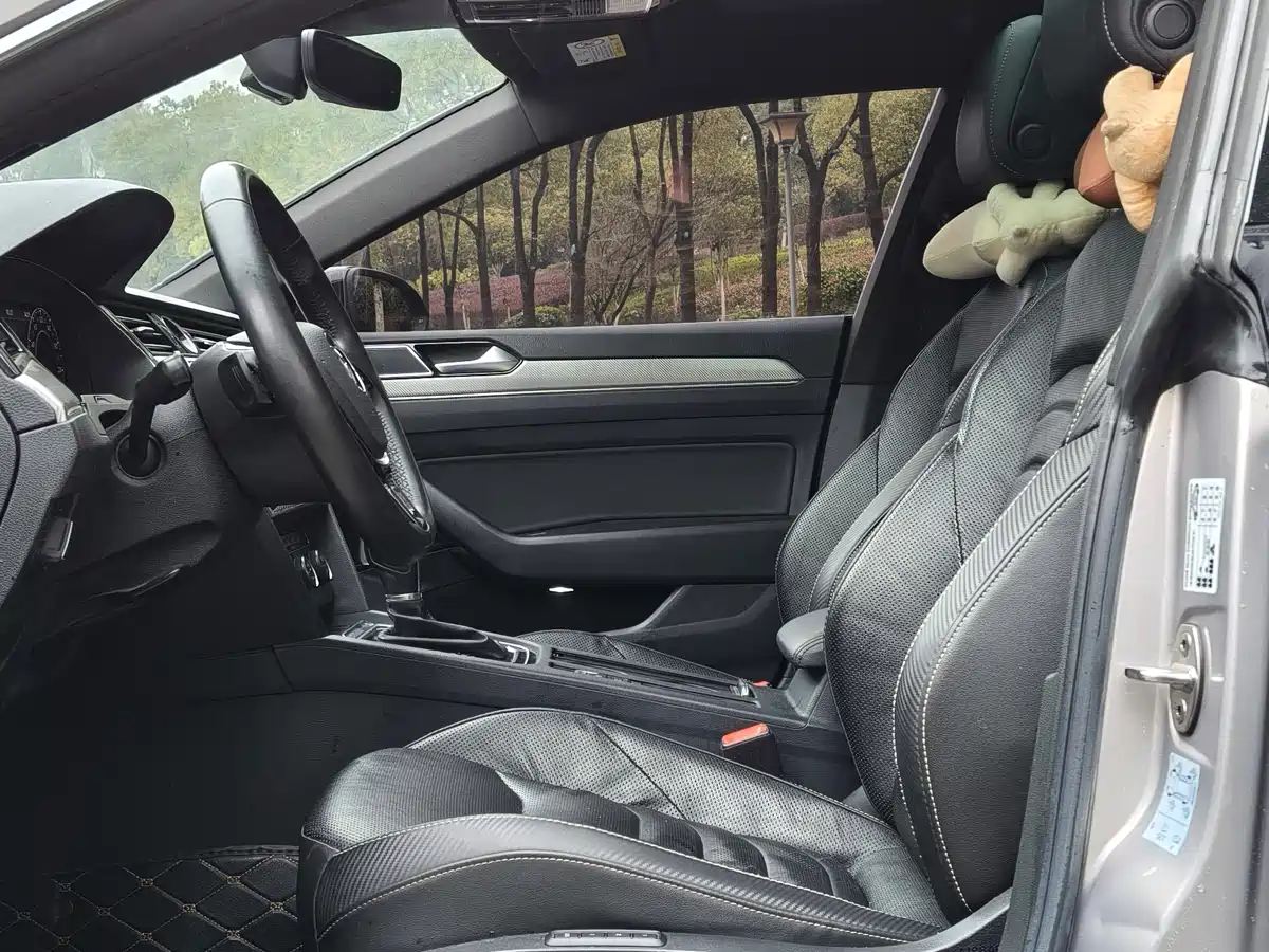 Volkswagen FAW-Volkswagen CC 2019 330TSI Charming Appearance (China V) фото 4