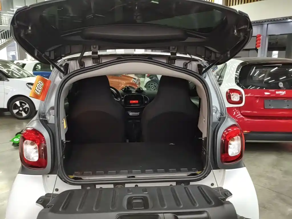 smart fortwo 2019 2019 0.9T 66kW Hardtop Wind Edition China VI