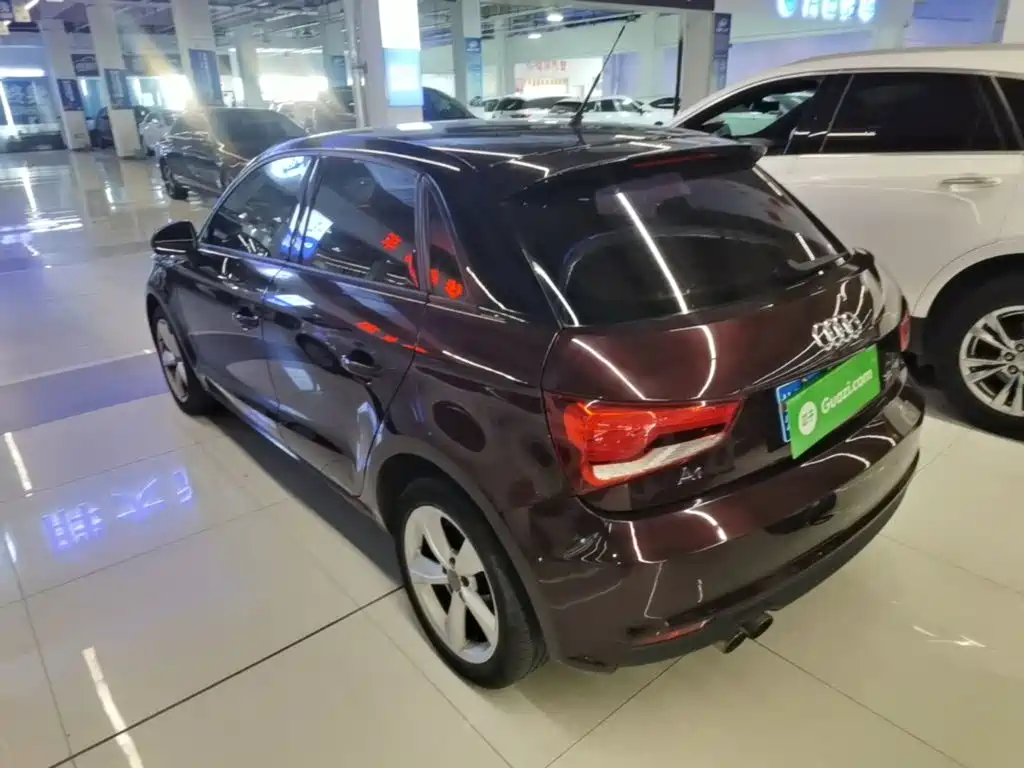 Audi A1 2016 2016 30 TFSI Sportback Design Style Edition