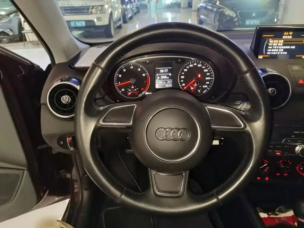 Audi A1 2016 2016 30 TFSI Sportback Design Style Edition