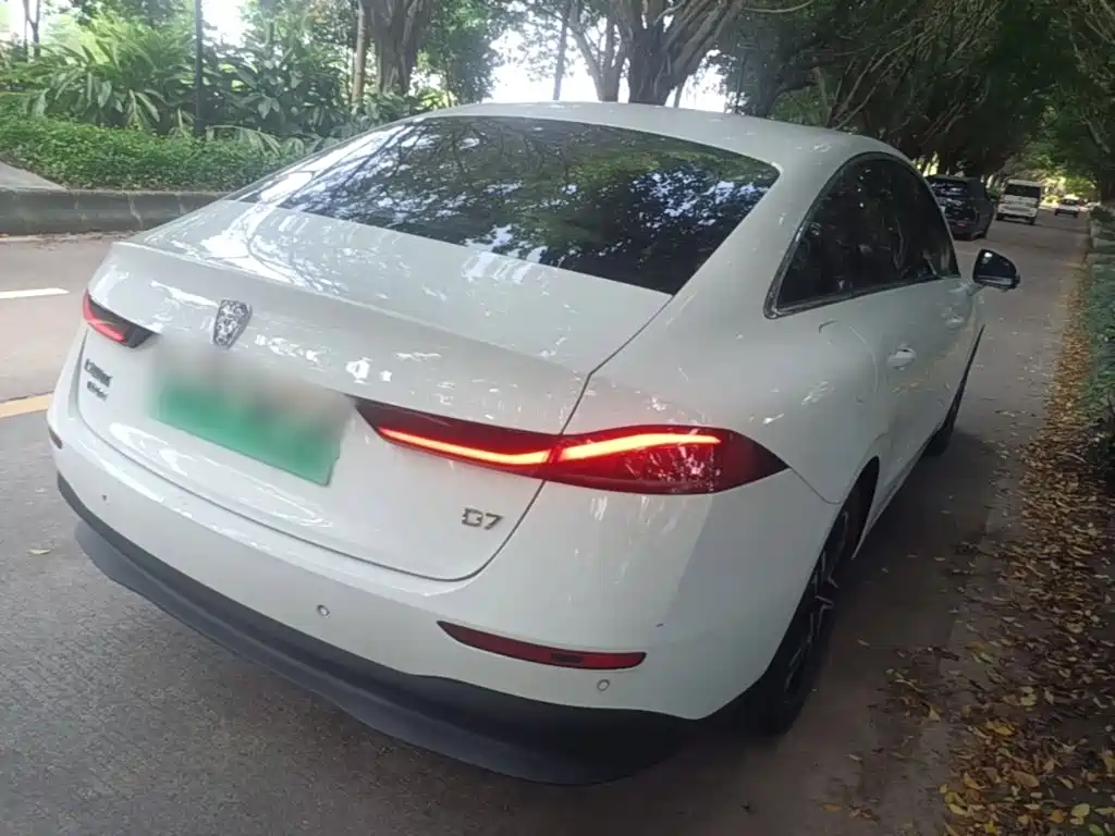 Roewe D7 2025 2023 DMH 125km Excellence Edition