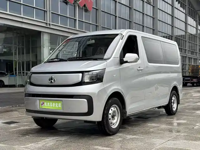 CHANGAN CHANGAN RUIXING EM60