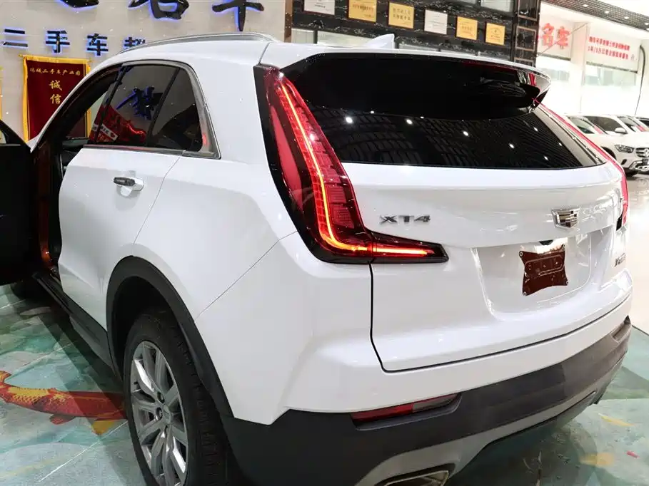 Cadillac XT4 2018 28T FWD Leading Edition фото 26