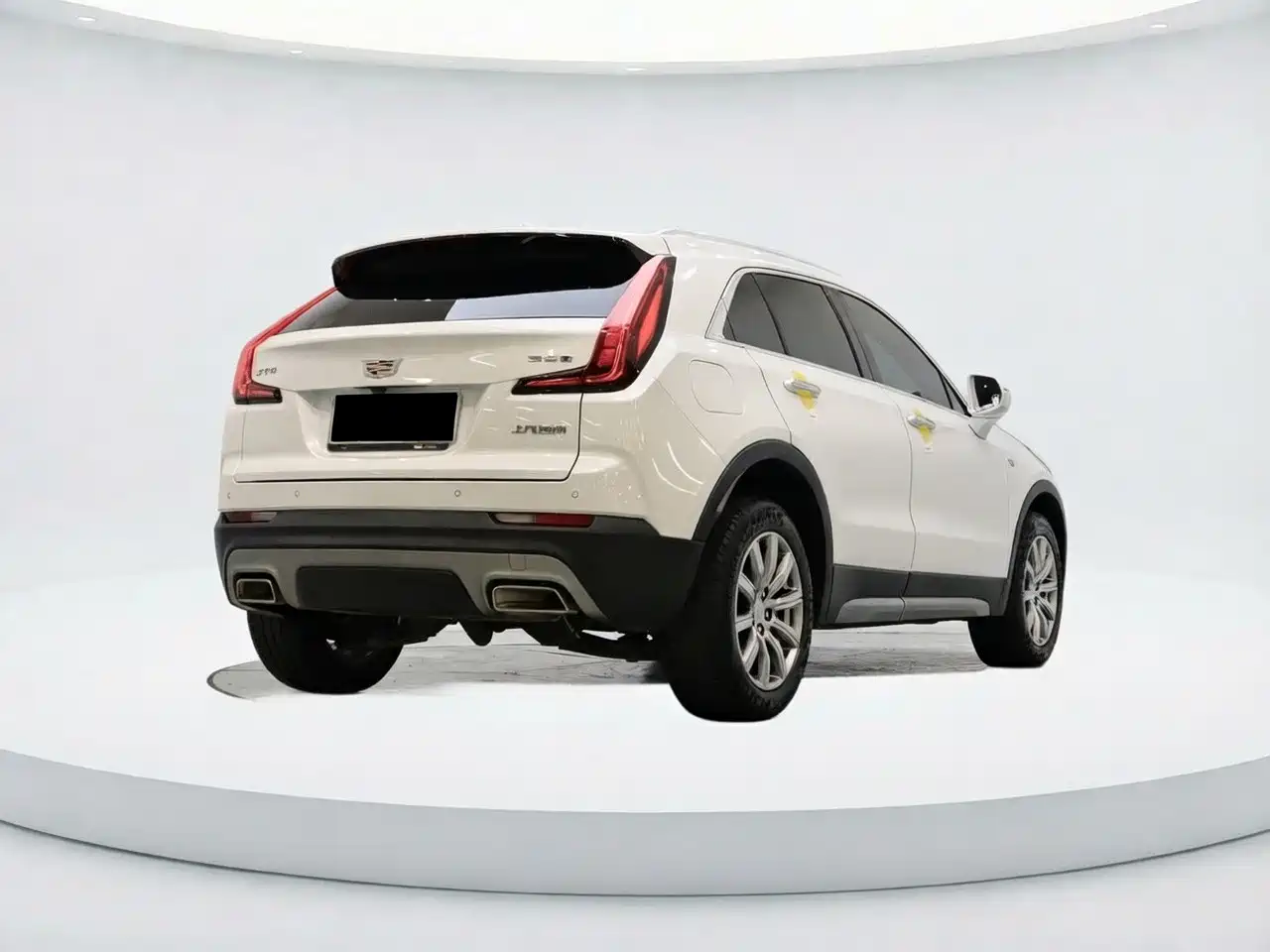 Cadillac XT4 2021 28T FWD Premium Edition фото 3