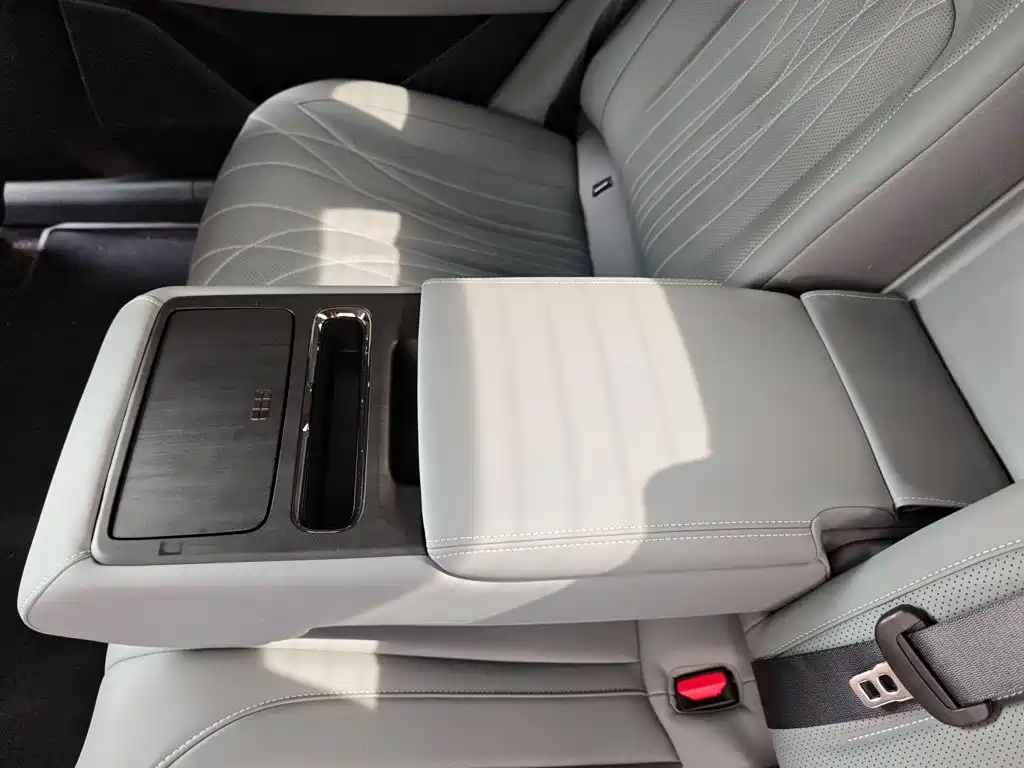 Geely Galaxy Galaxy E8 2025 2025 700km Long Voyage Smart Drive Edition