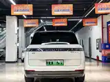 Photo 8 - Lynk & Co 900