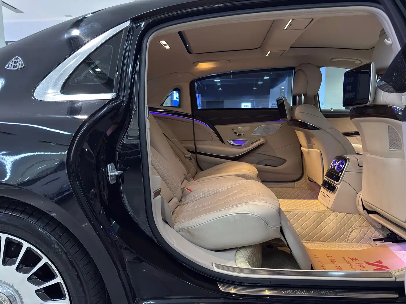 Mercedes-Benz Maybach S-Class 2015 S 400 4MATIC фото 13