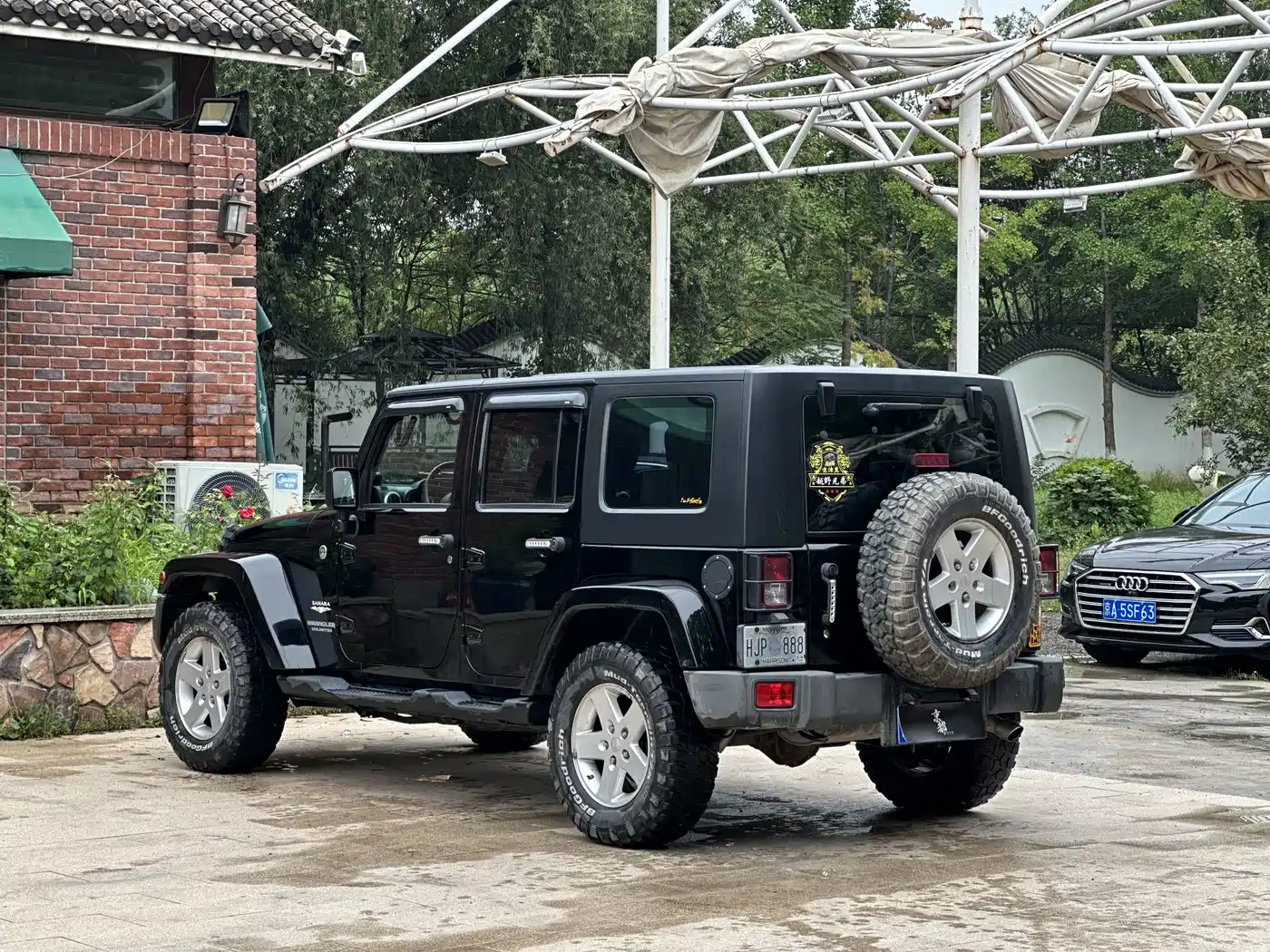 Jeep Wrangler 2010 2010 3.8L Sahara 4-Door