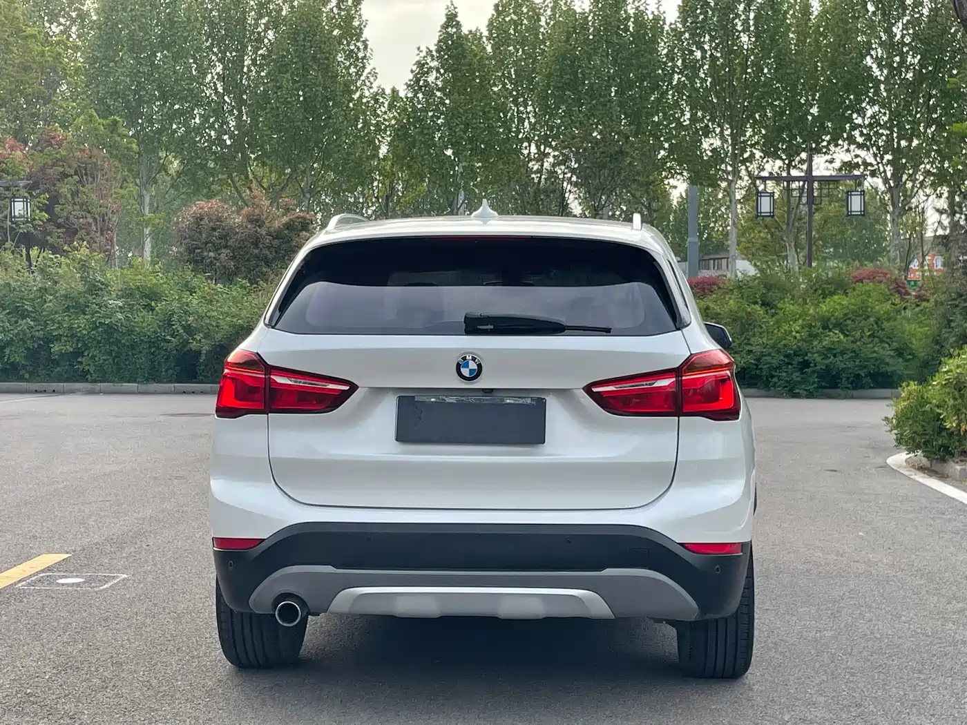 BMW X1 2018 sDrive18Li Premium Model фото 5