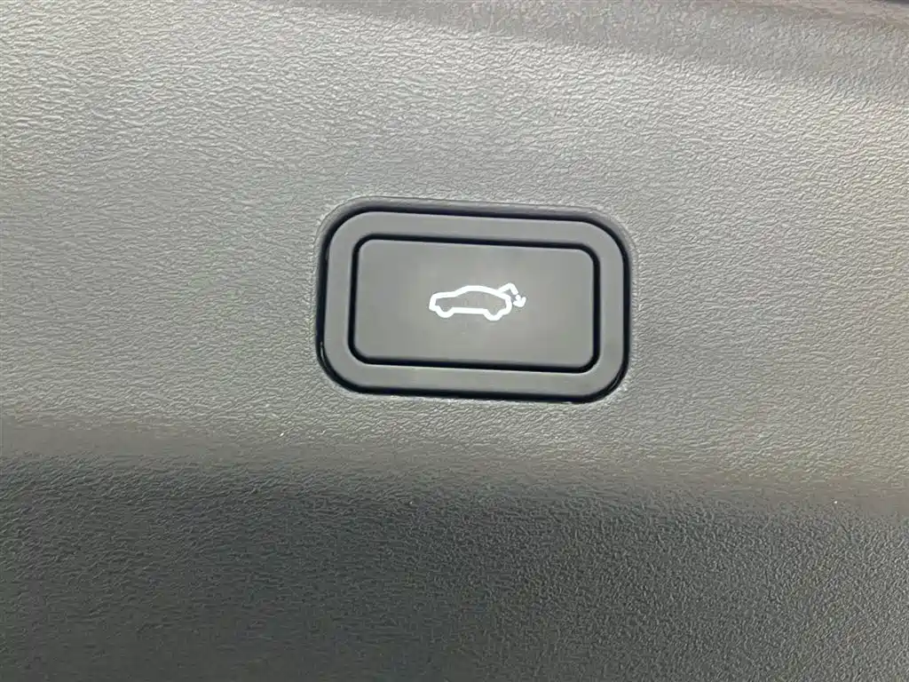 GEELY XINGYUE L