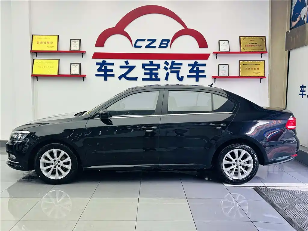 Volkswagen Lavida 2017 230TSI DSG Comfort Edition фото 4