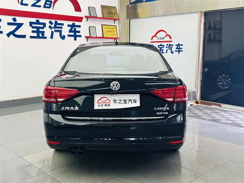 Volkswagen Lavida 2017 230TSI DSG Comfort Edition фото 6