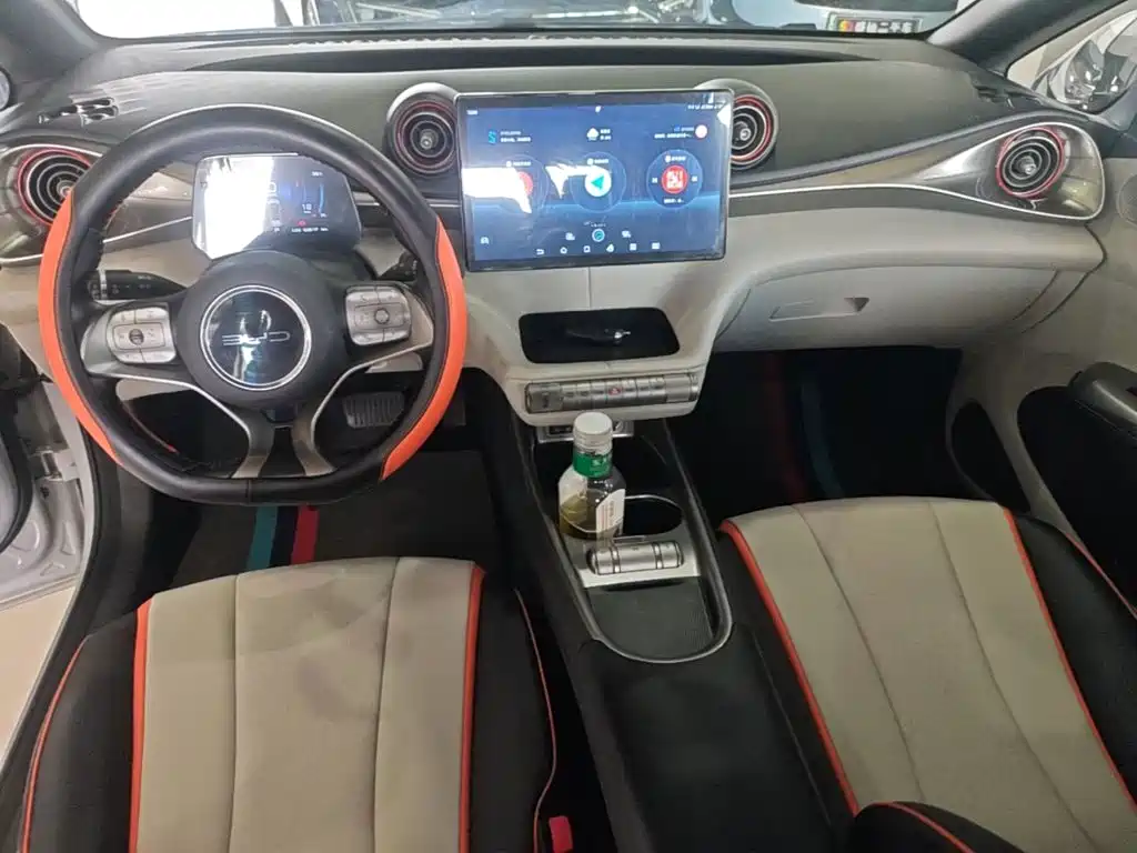 BYD Dolphin 2022 2021 405km Freedom Edition