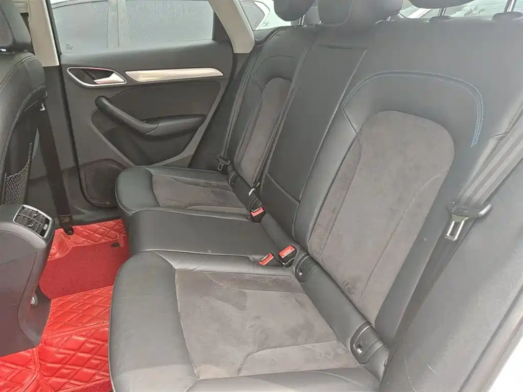 Audi Q3 2018 30th Anniversary Edition 35 TFSI Sport фото 17