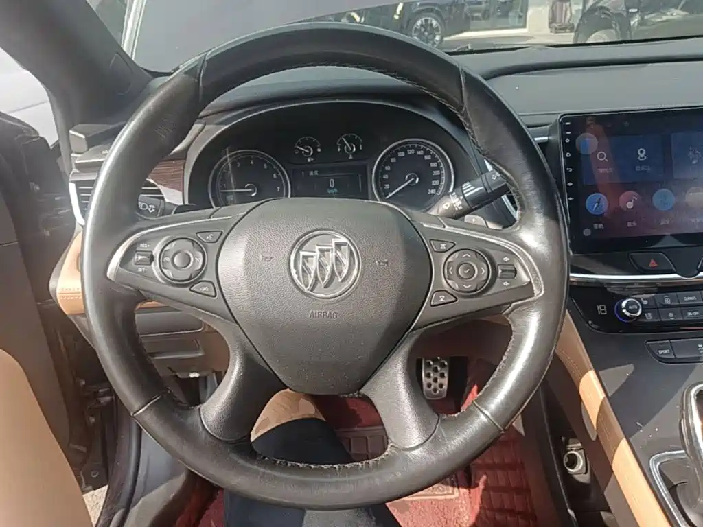 Фото 11 - Buick LaCrosse