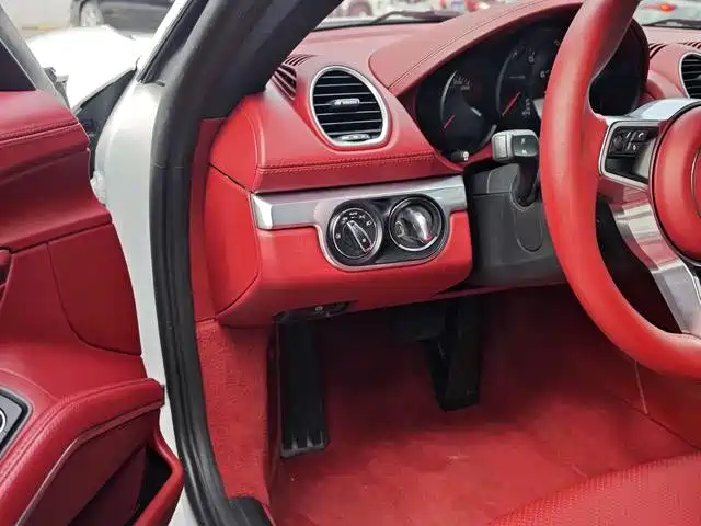 Porsche 718 2022 Cayman 2.0T фото 5