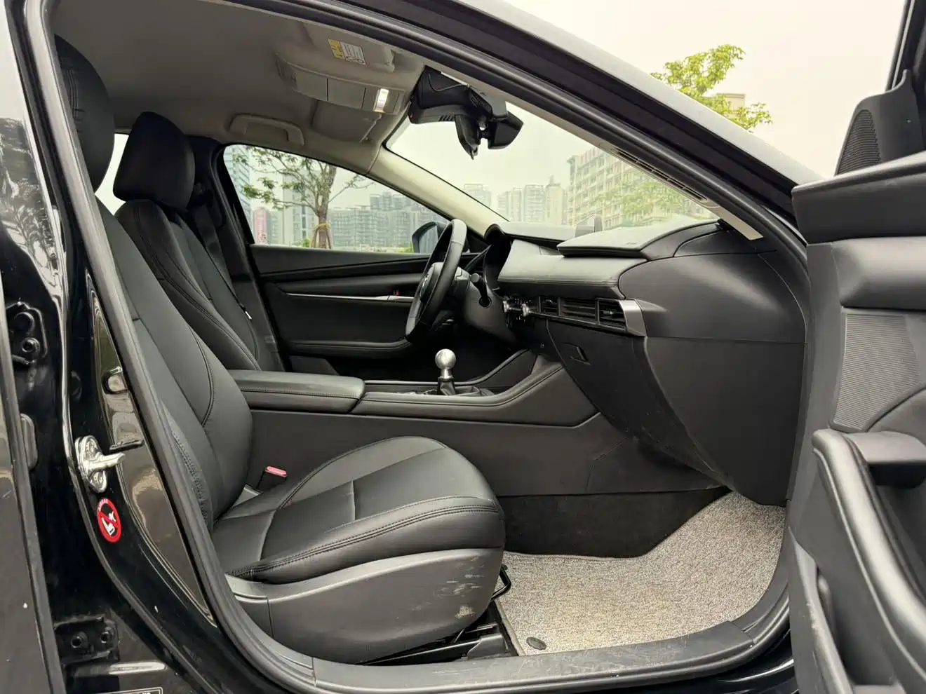 Mazda Mazda3 Axela 2021 1.5L Manual Quality & Beauty фото 11