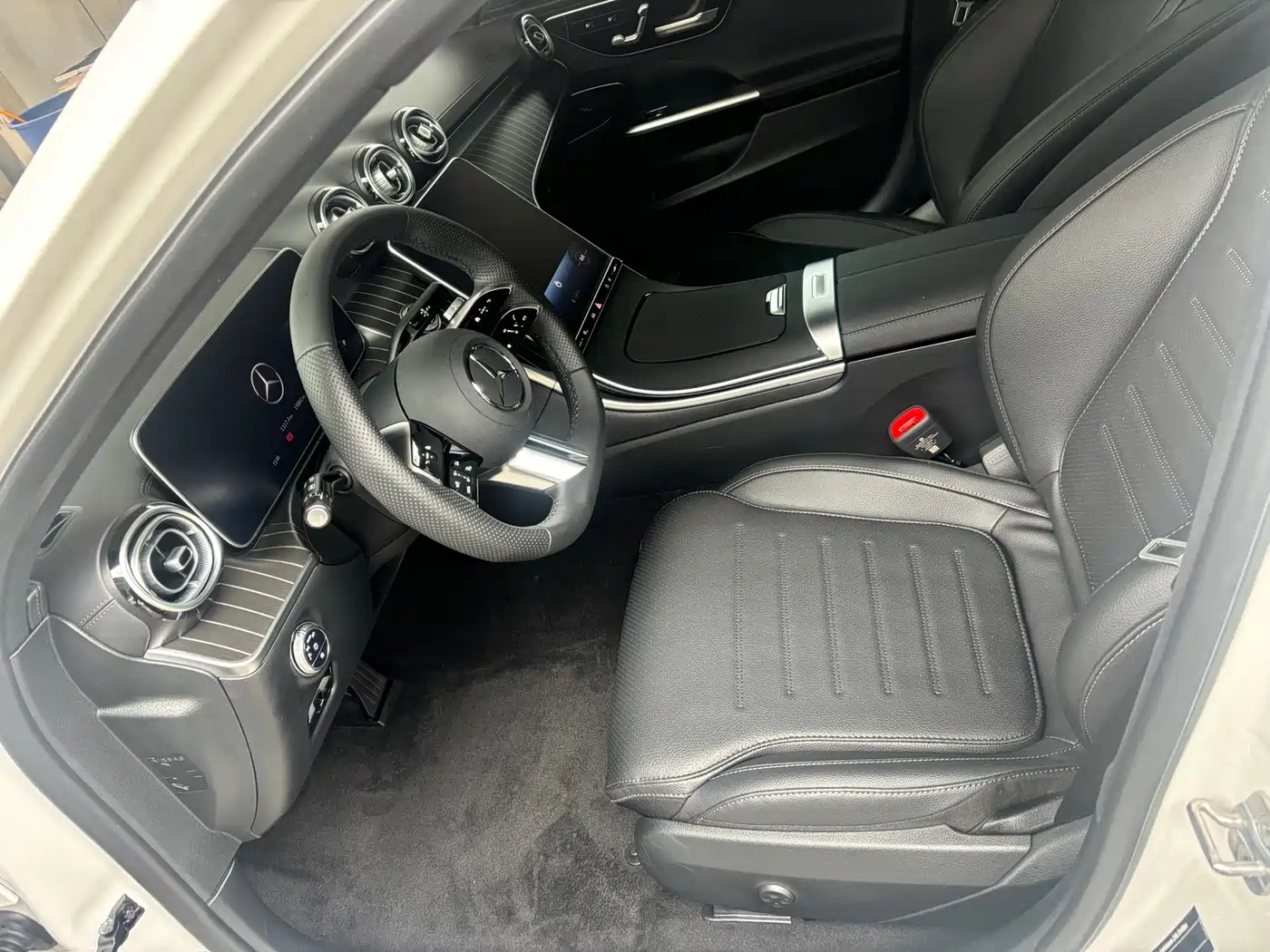 Mercedes-Benz C-Class 2025 C 260 L Sport Edition фото 4