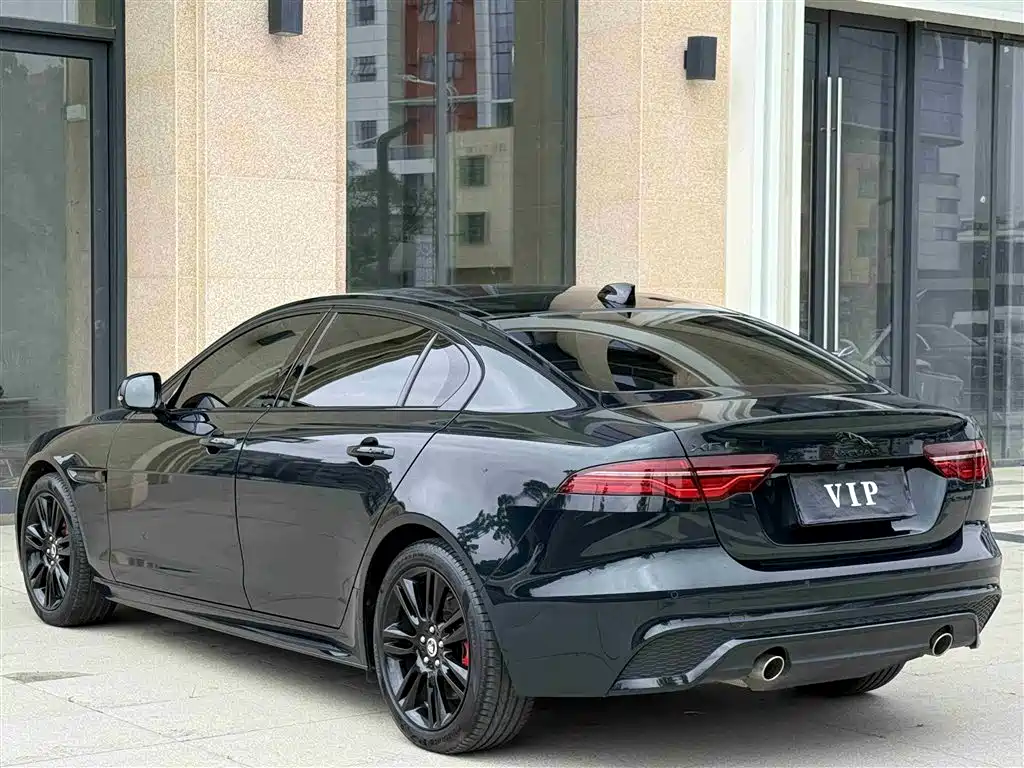 Jaguar XEL 2024 Model 2.0T 250PS R-DYNAMIC S Gloss Black Sport Edition фото 4