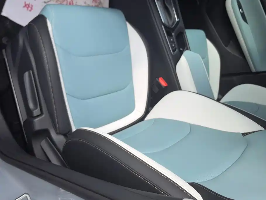 Geely Emgrand S 2022 2022 1.4T CVT Crossover Player