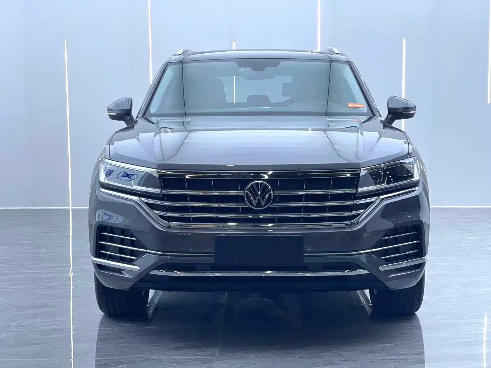 Фото 2 - Volkswagen Touareg