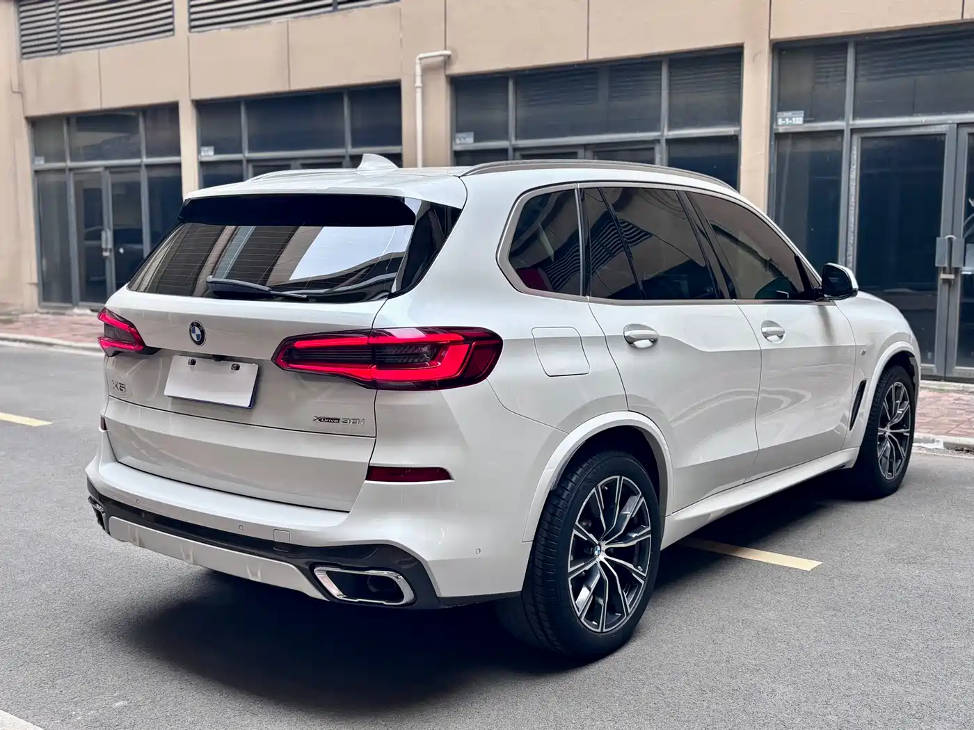 BMW X5 (Import) 2020 xDrive30i M Sport Package фото 5