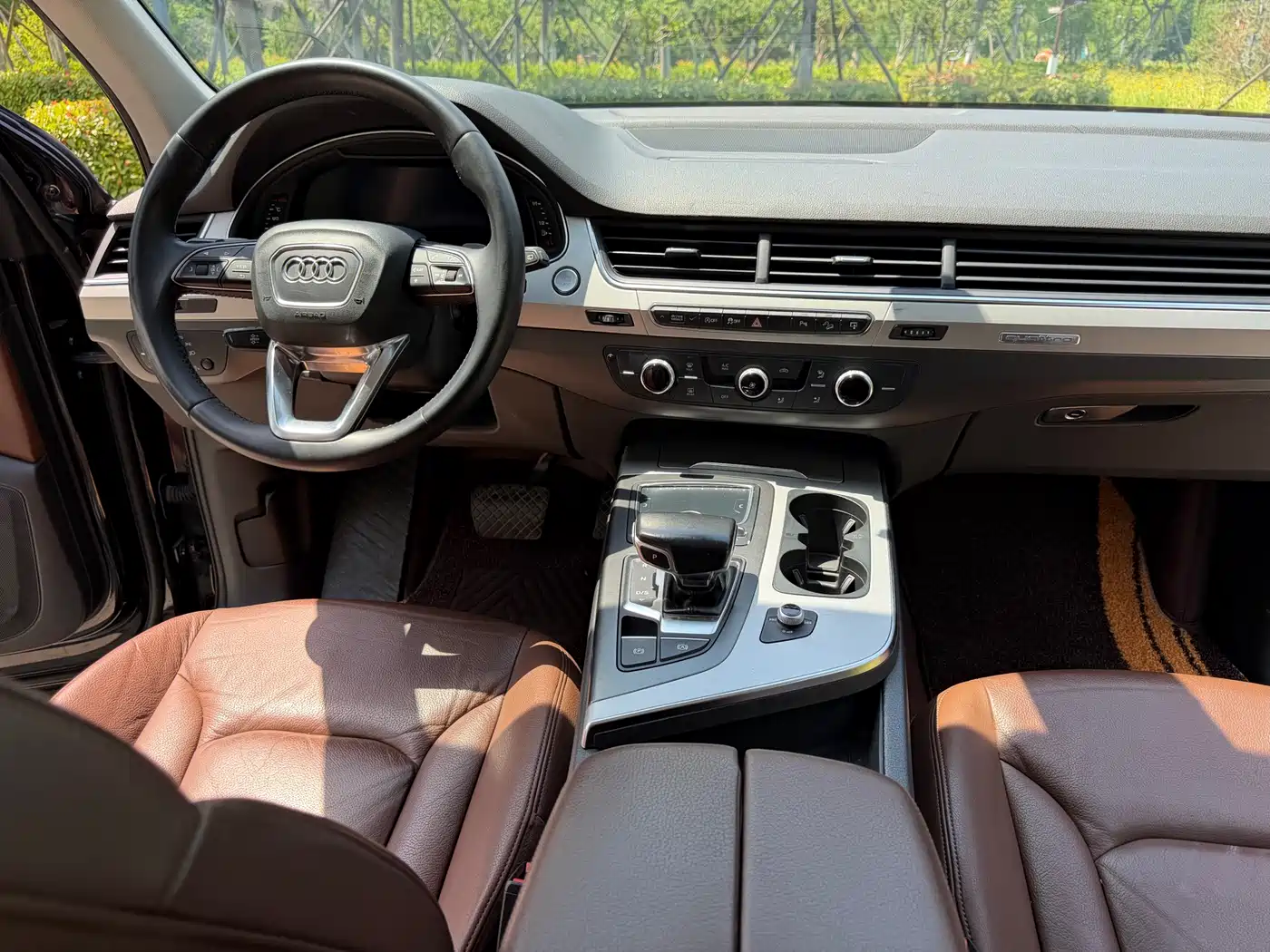 AUDI Q7