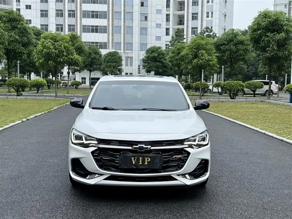 Chevrolet Monza 2019 RS 330T Auto Smooth Edition China VI фото 2