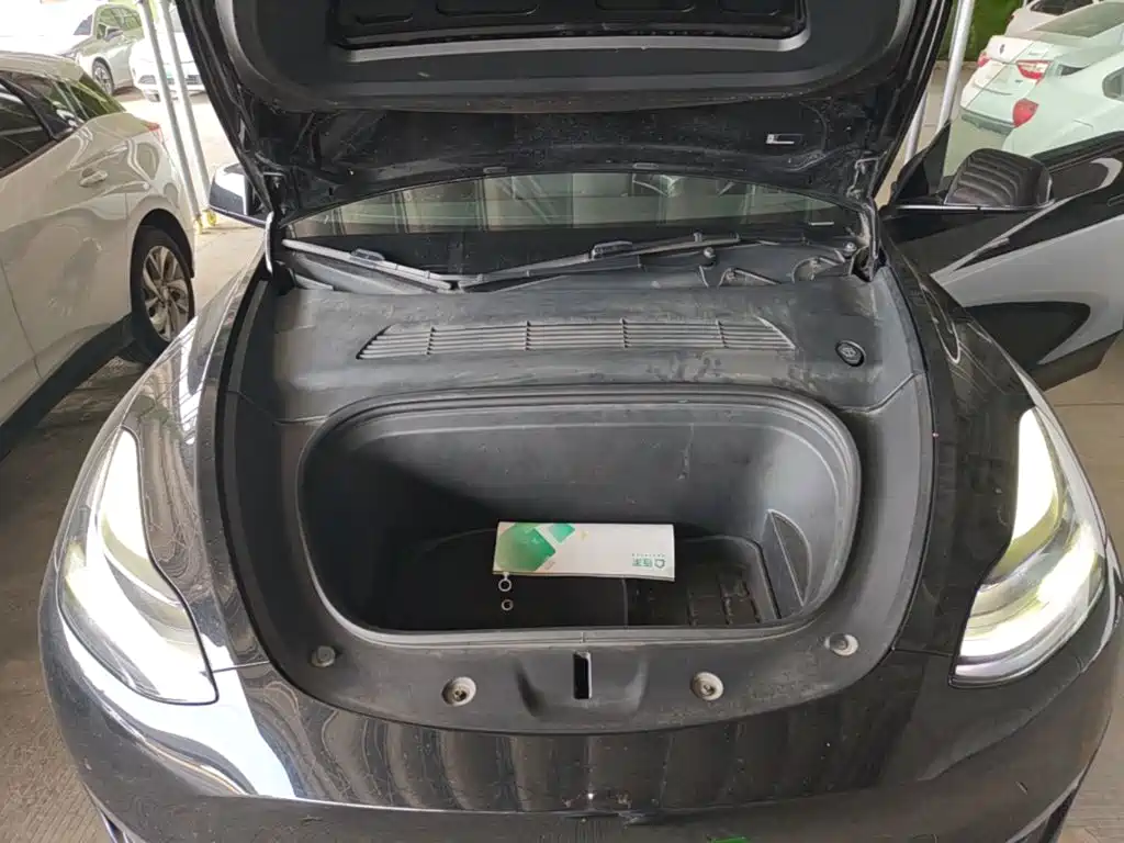 Фото 20 - Tesla Model Y