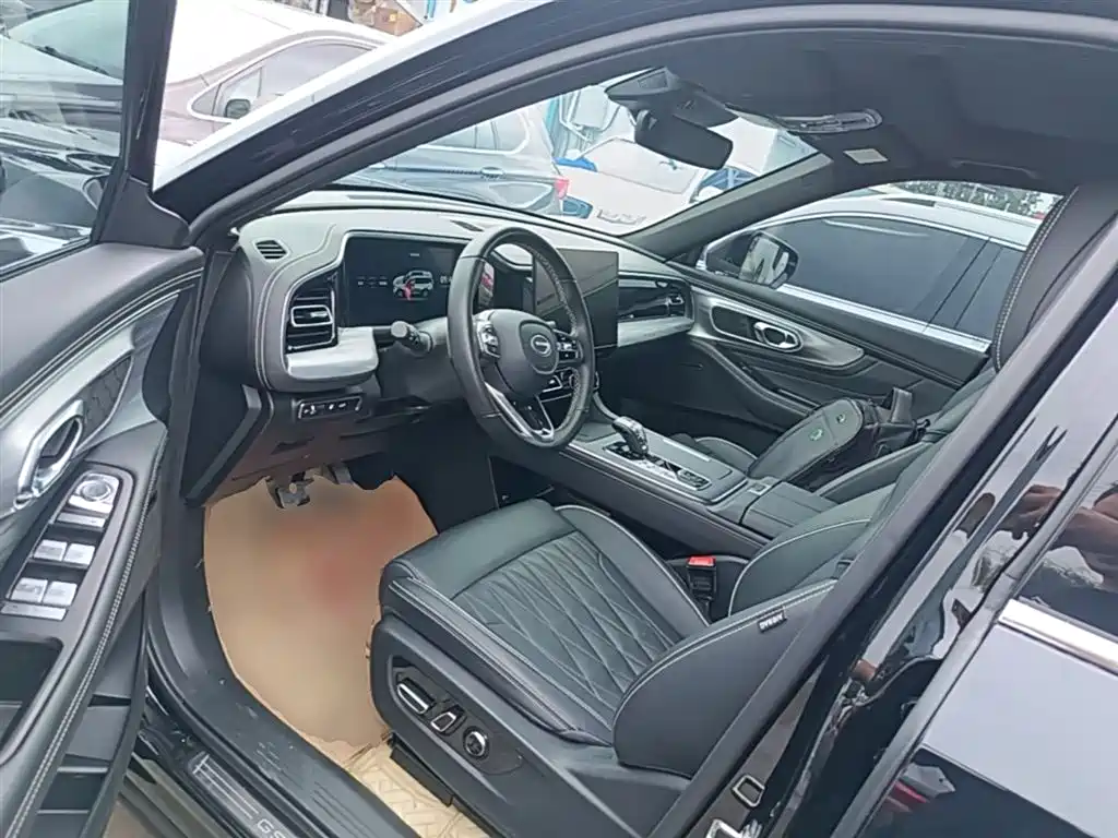 GAC Trumpchi Trumpchi GS8 2022 Pilot Series 2.0TGDI 2WD Luxury Smart Connect Edition (7-Seater) фото 15
