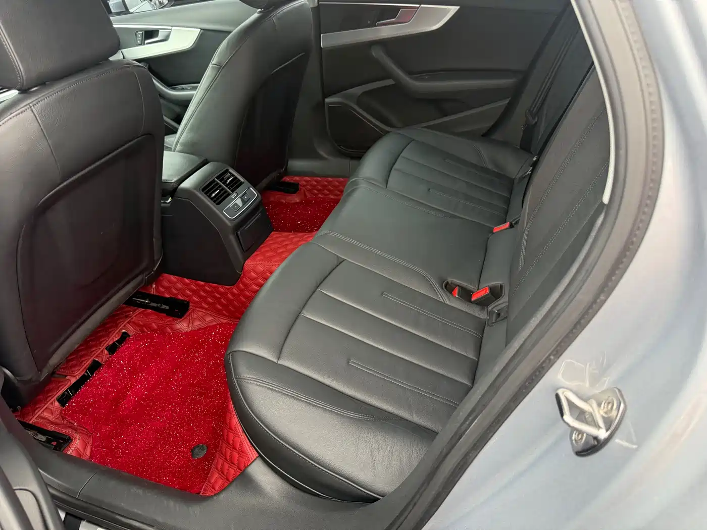 Audi A4L 2017 40 TFSI Progressive фото 5