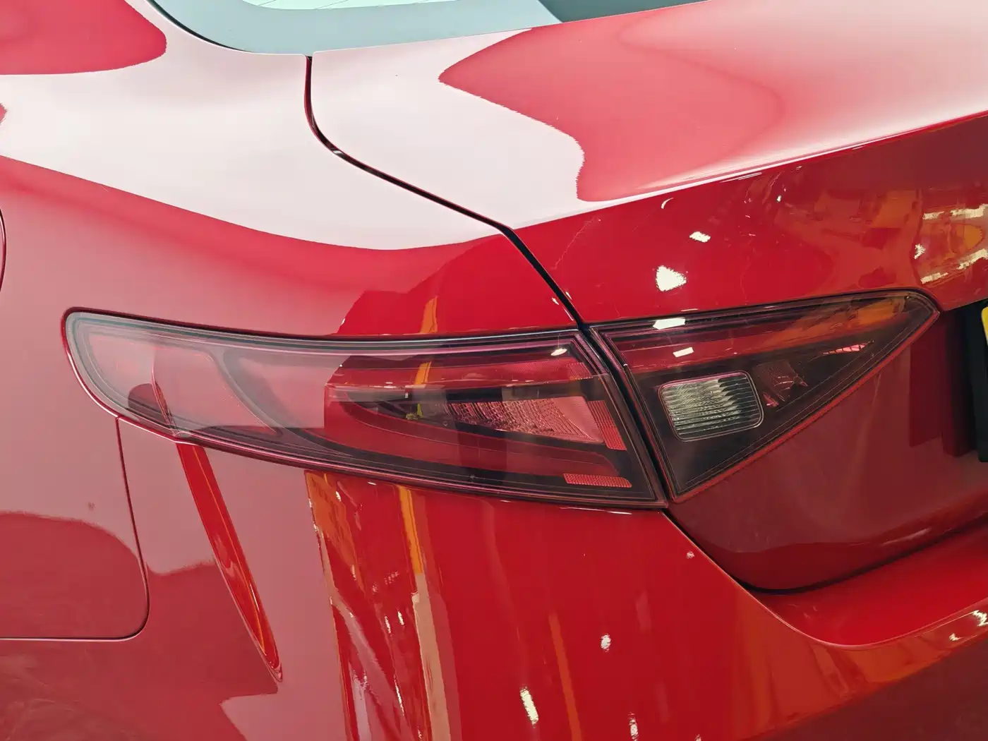 Alfa Romeo Giulia 2019 2017 2.0T 280HP Luxury Edition