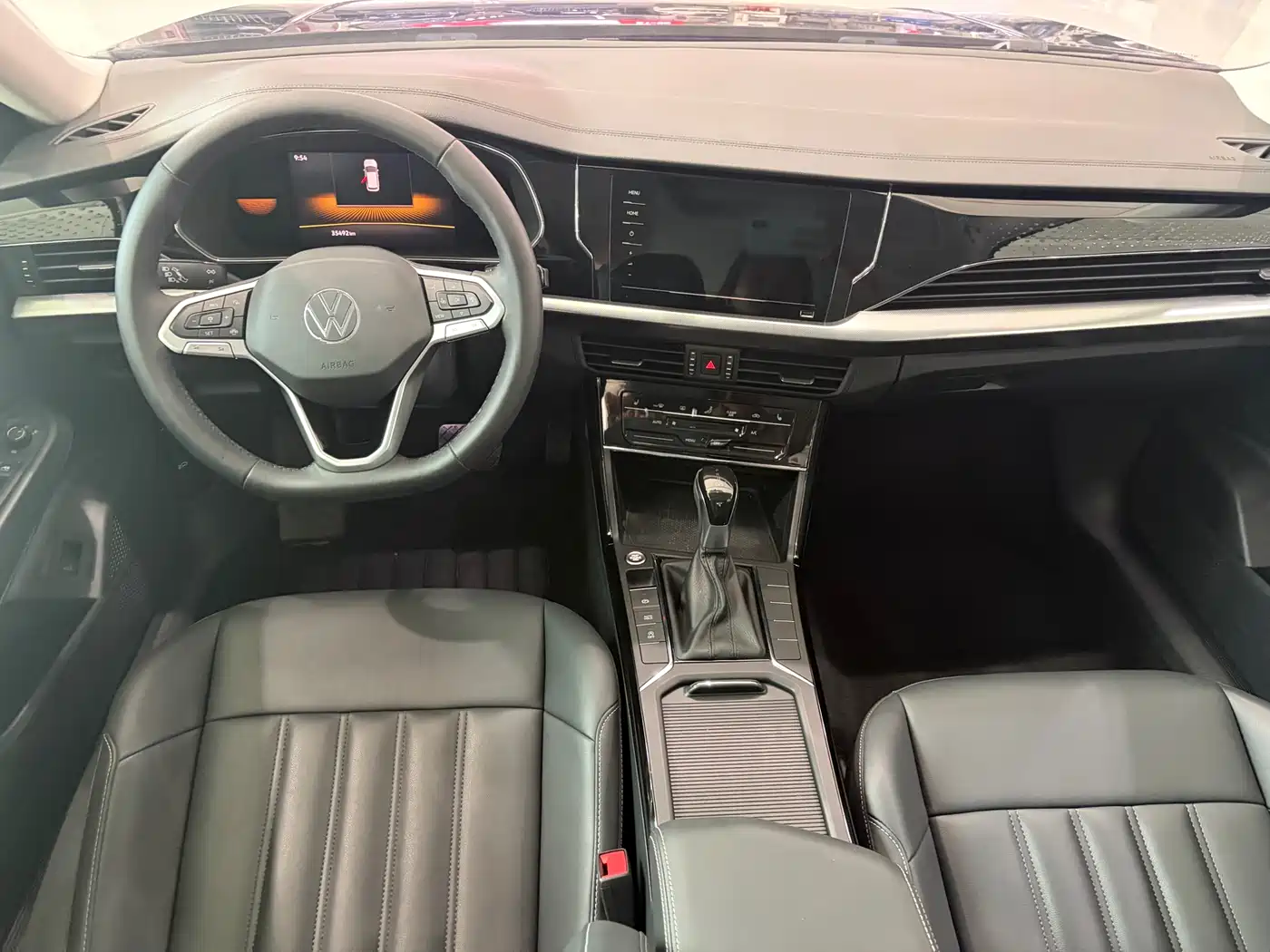 Volkswagen Passat 2022 280TSI Business Edition фото 7
