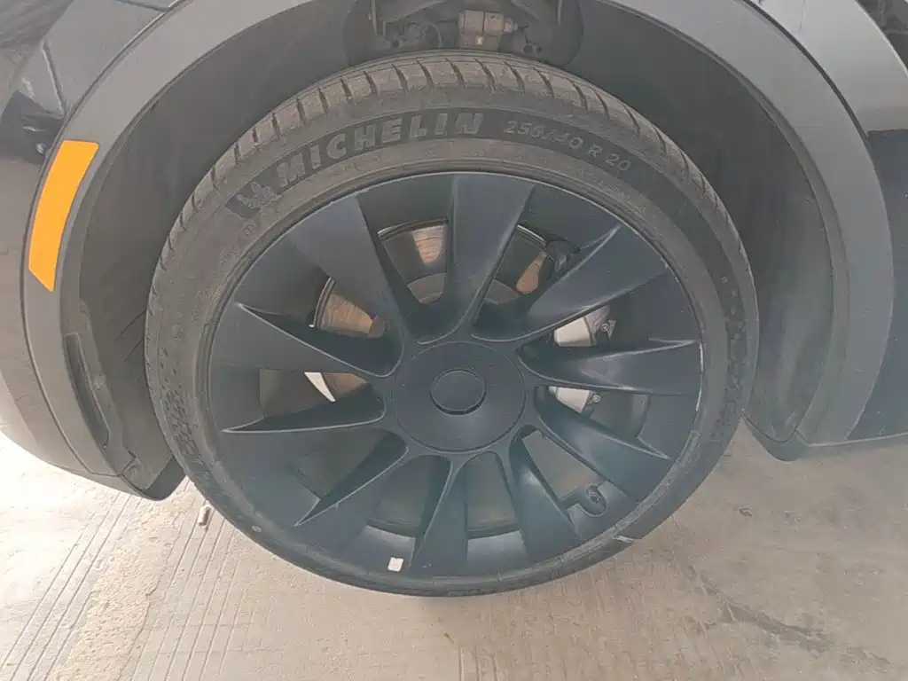Фото 23 - Tesla Model Y