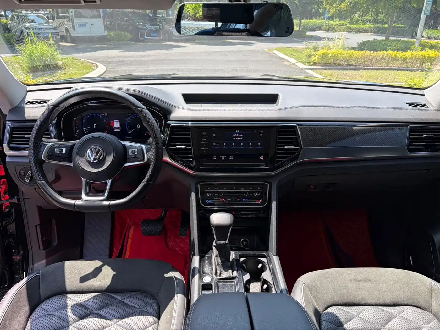 Volkswagen Teramont 2019 Teramont X 330TSI 2WD Premium Luxury Edition фото 7