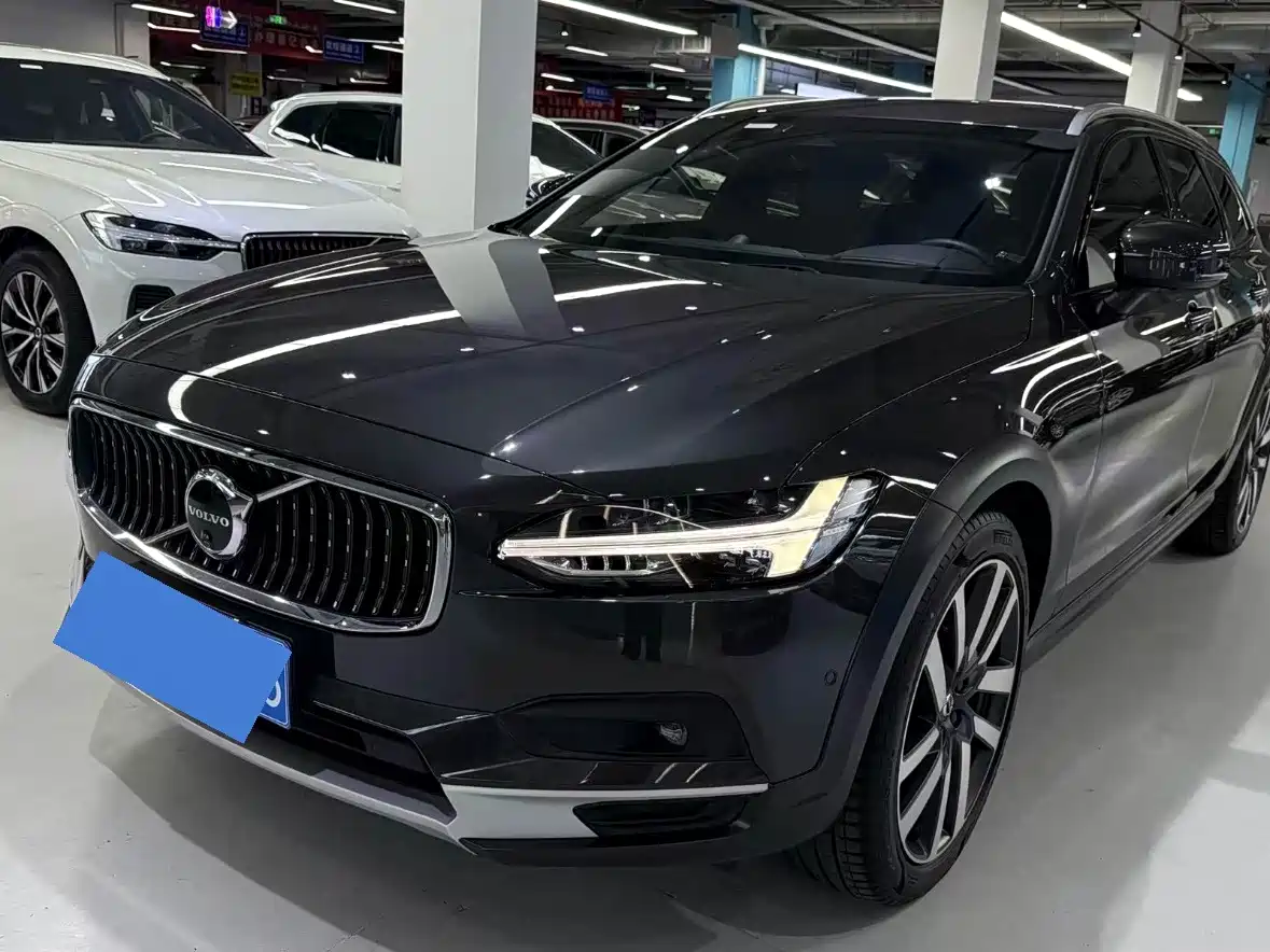 Volvo V90