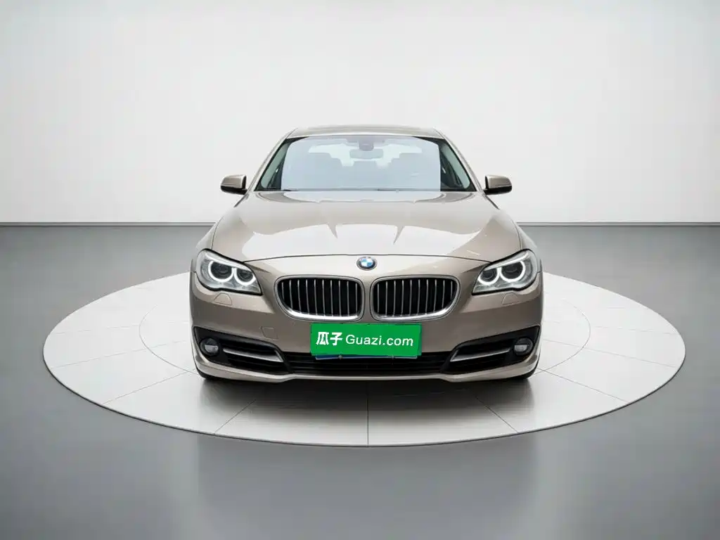 Фото 2 - BMW 5 Series
