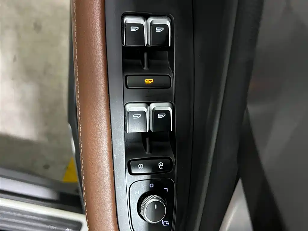 GEELY AUTOMOBILE VISION X6