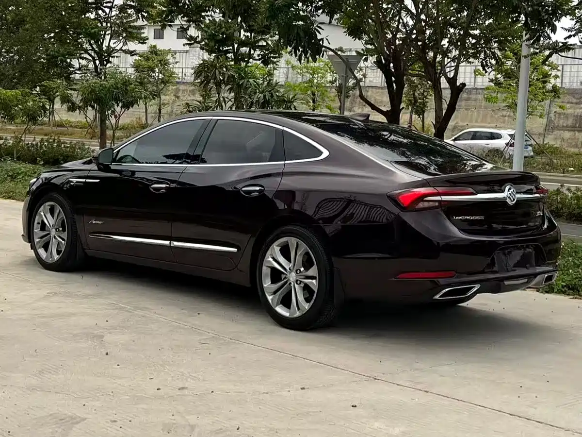 Buick LaCrosse 2022 Avenir First Edition фото 24