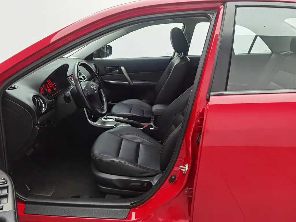 Фото 10 - Mazda 6