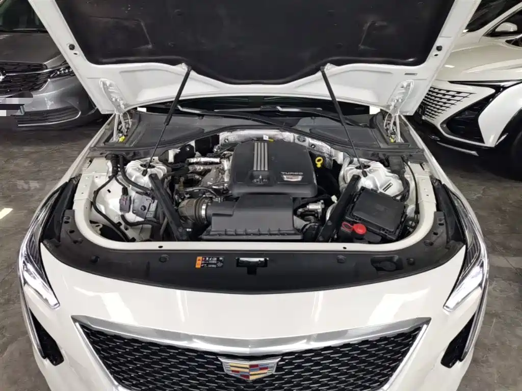 Фото 20 - Cadillac CT6
