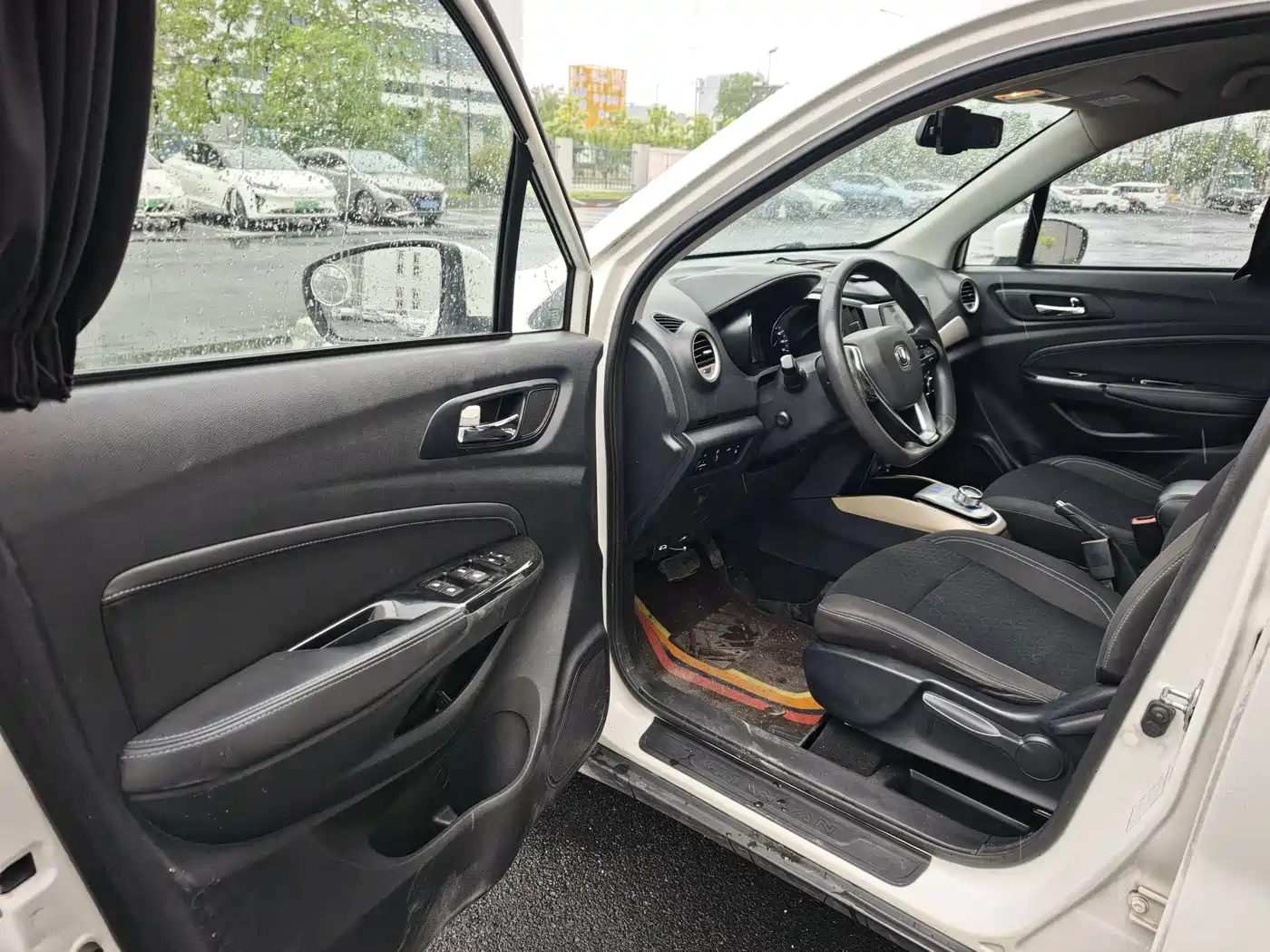 CHANGAN CS15EV