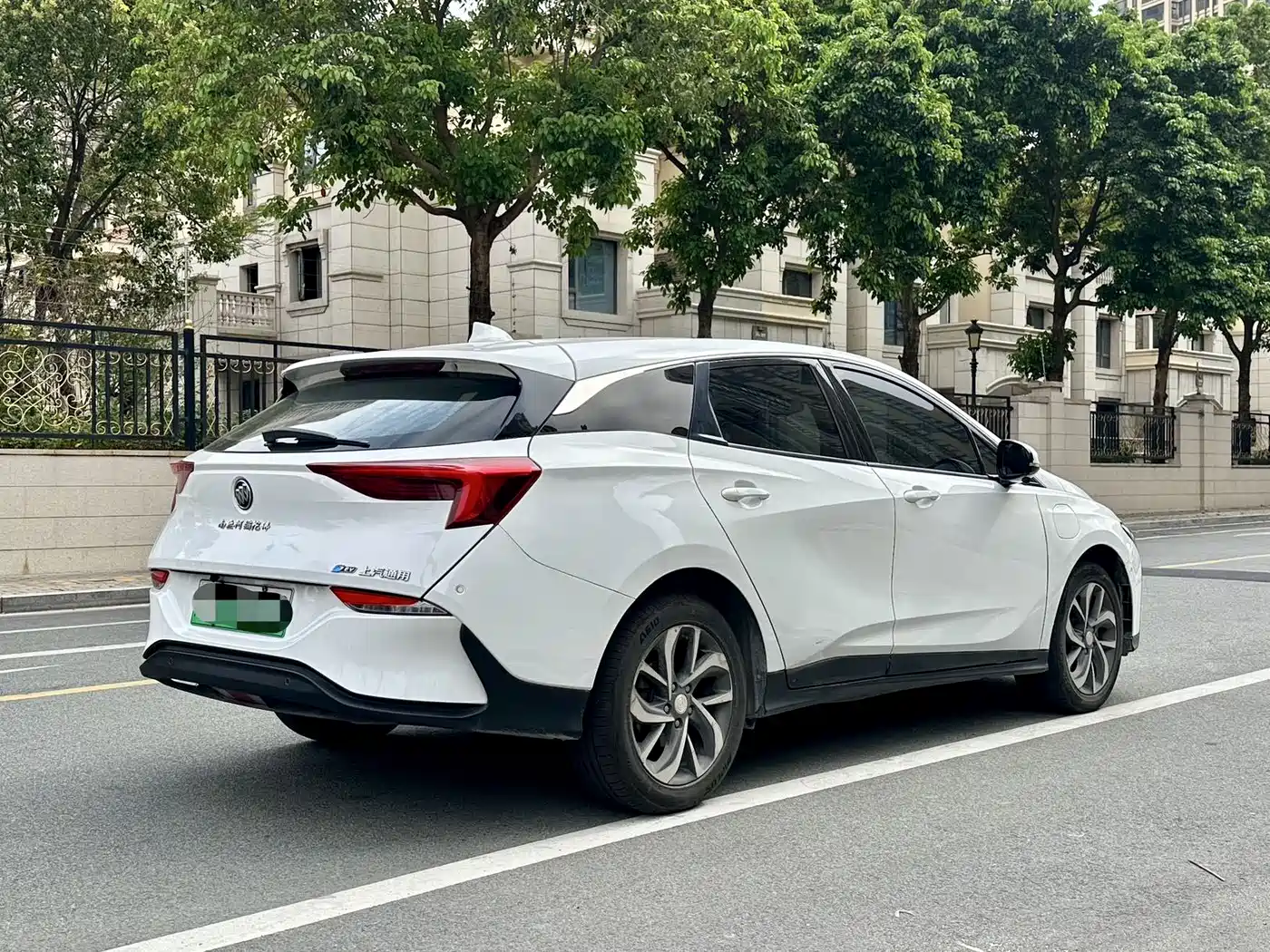 BUICK SLIGHTLY BLUE 6