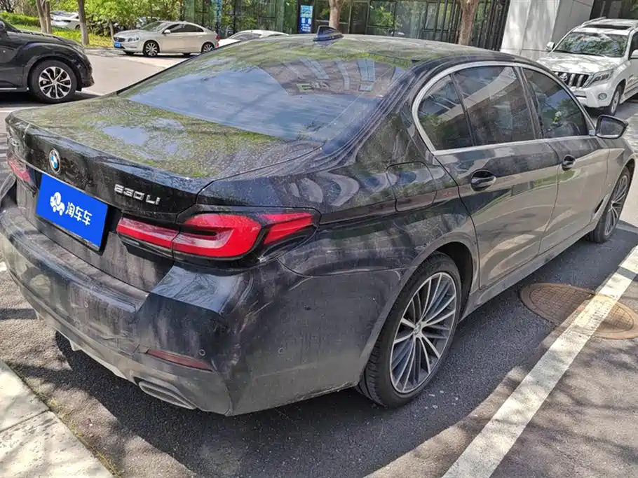 BMW 5 Series 2023 Facelift 530Li Leading M Sport Package фото 3
