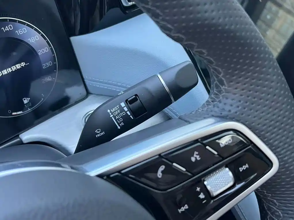 Hongqi H5 PHEV, миниатюра 22
