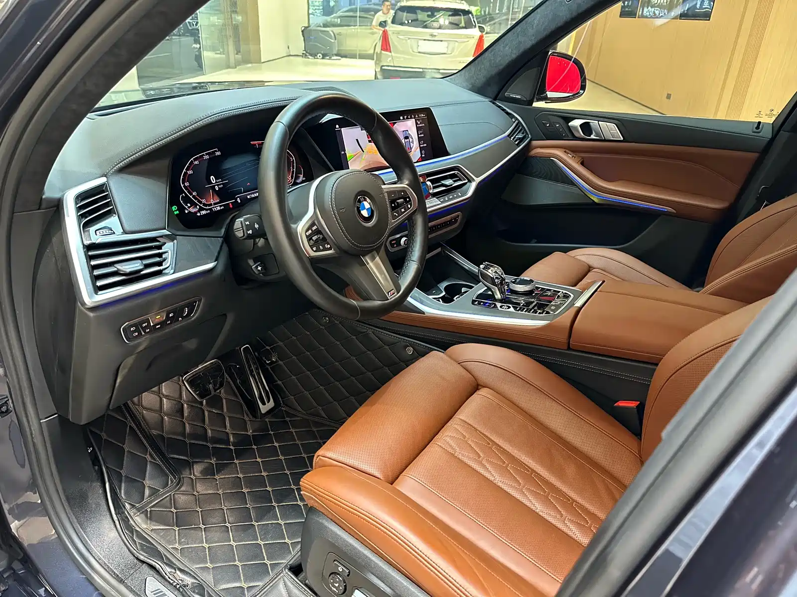 Photo 12 - BMW X7